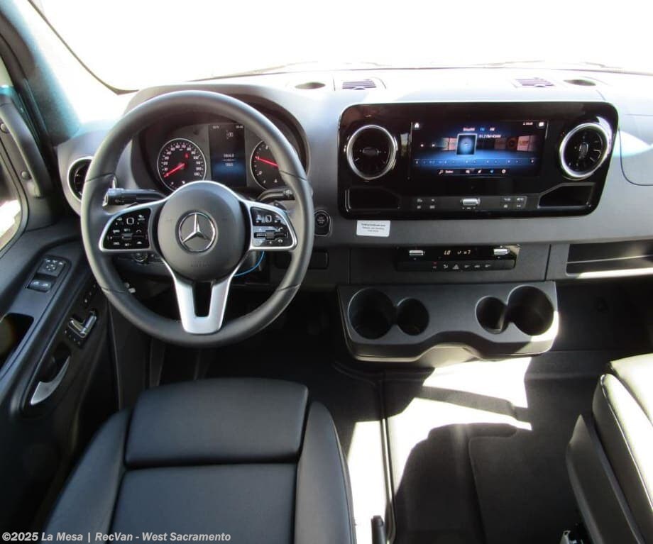 Contact us now about this 2025 Entegra Coach Launch 19YG! 2025 Launch 19YG by Entegra Coach from La Mesa | RecVan - West Sacramento in West Sacramento, California