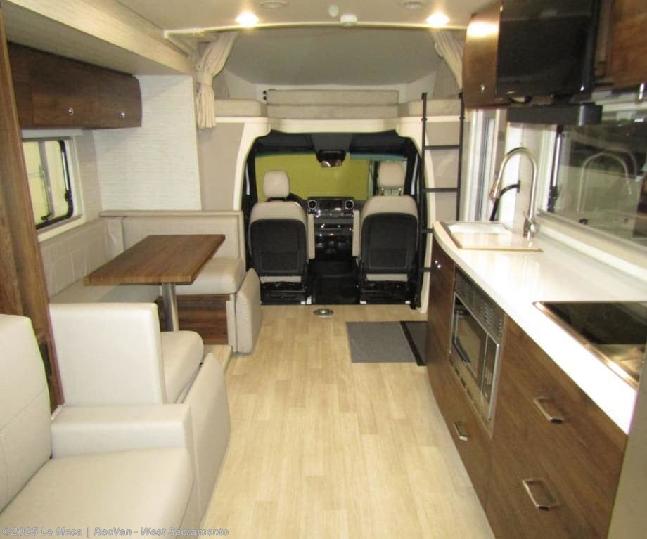 Contact us now about this 2021 Winnebago View 24D! 2021 View 24D by Winnebago from La Mesa | RecVan - West Sacramento in West Sacramento, California