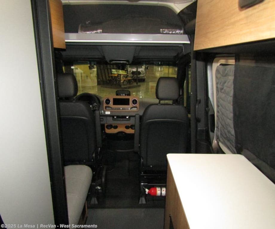 New 2026 Winnebago Revel BMB44EC-1 available in West Sacramento, California