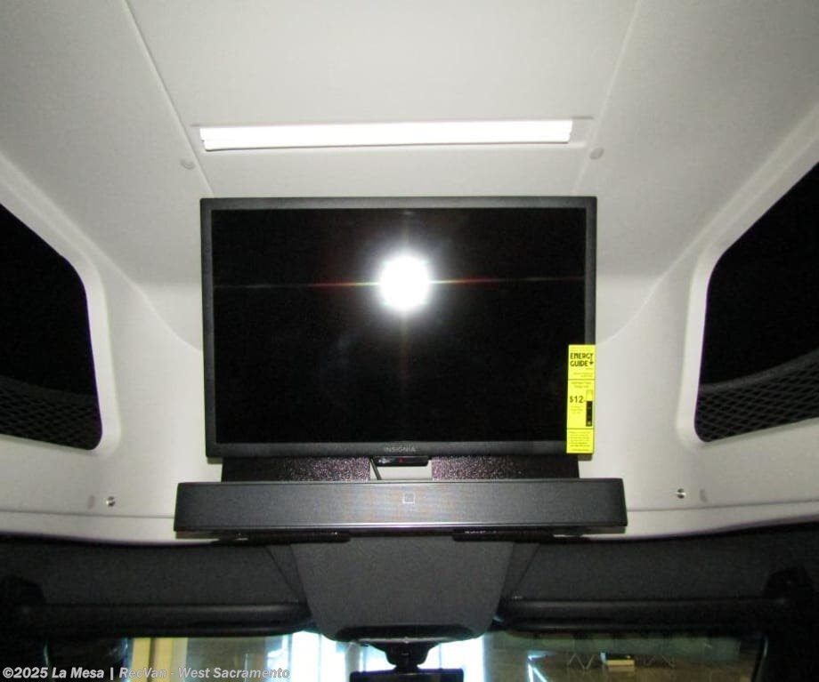 New 2026 Winnebago Ekko WM623B available in West Sacramento, California