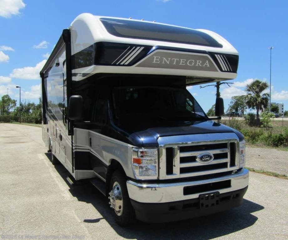 Email now about this 2025 Entegra Coach Odyssey 30Z-FBP! New 2025 Entegra Coach Odyssey 30Z-FBP available in San Diego, California