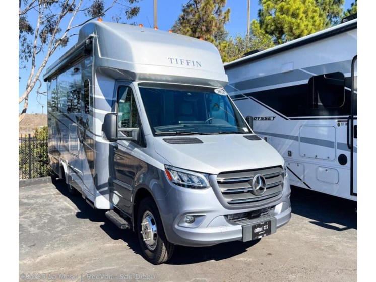 Email now about this 2026 Tiffin Wayfarer 25XPW! New 2026 Tiffin Wayfarer 25XPW available in San Diego, California
