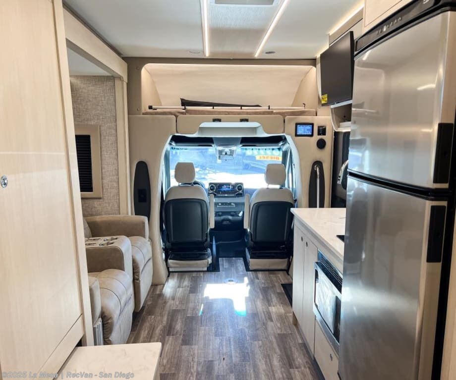 New 2026 Tiffin Wayfarer 25XPW available in San Diego, California