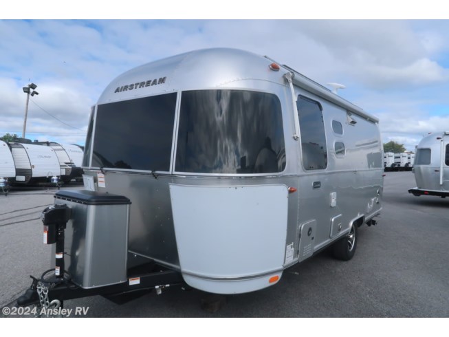 2024 Caravel 22FB by Airstream from Ansley RV in Duncansville, Pennsylvania