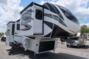 2025 Grand Design Solitude 380FL