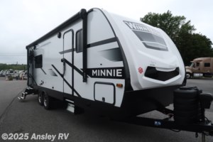 2025 Winnebago Minnie 2529RG