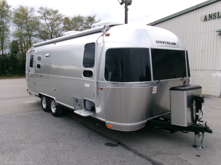 New 2025 Airstream Flying Cloud 25FB QUEEN available in Duncansville, Pennsylvania