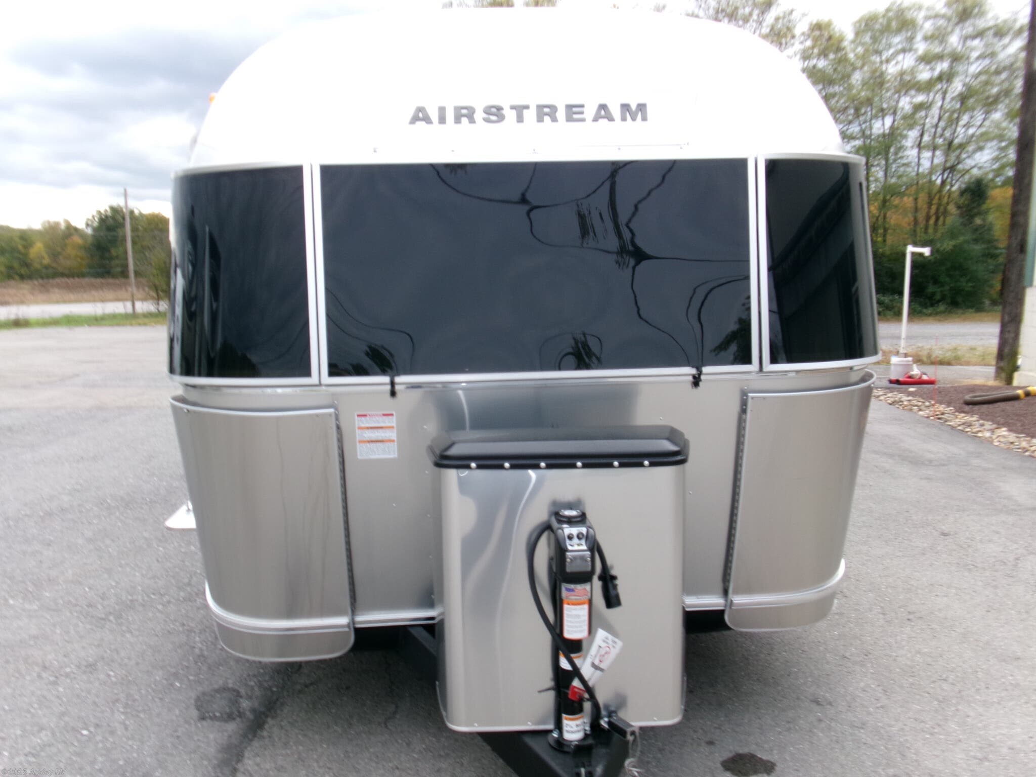 New 2025 Airstream Flying Cloud 25FBQ available in Duncansville, Pennsylvania