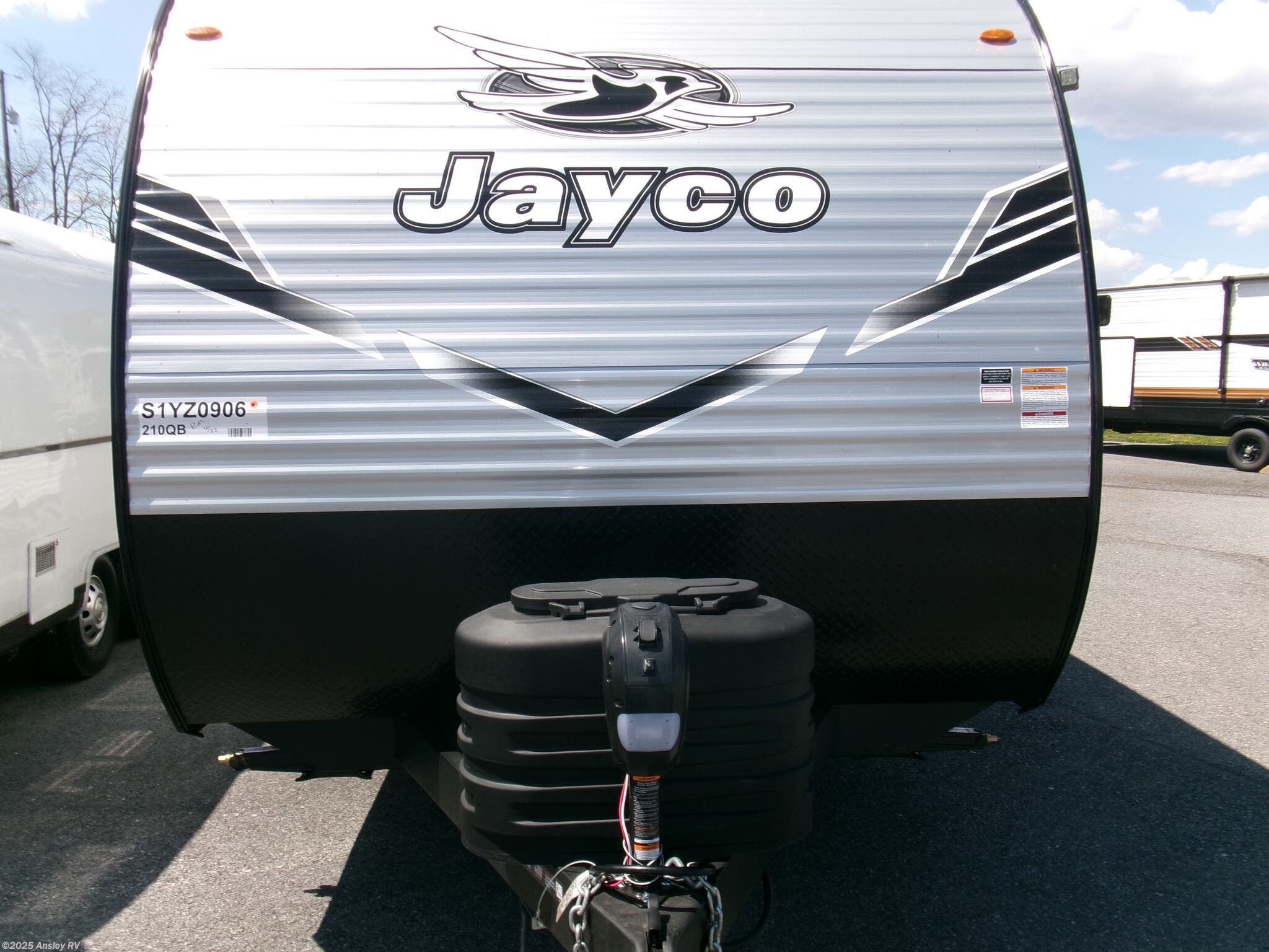 New 2025 Jayco Jay Flight SLX 210QB available in Duncansville, Pennsylvania