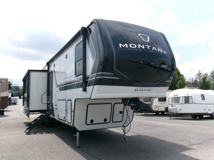 Email now about this 2026 Keystone Montana High Country 325RK! New 2026 Keystone Montana High Country 325RK available in Duncansville, Pennsylvania