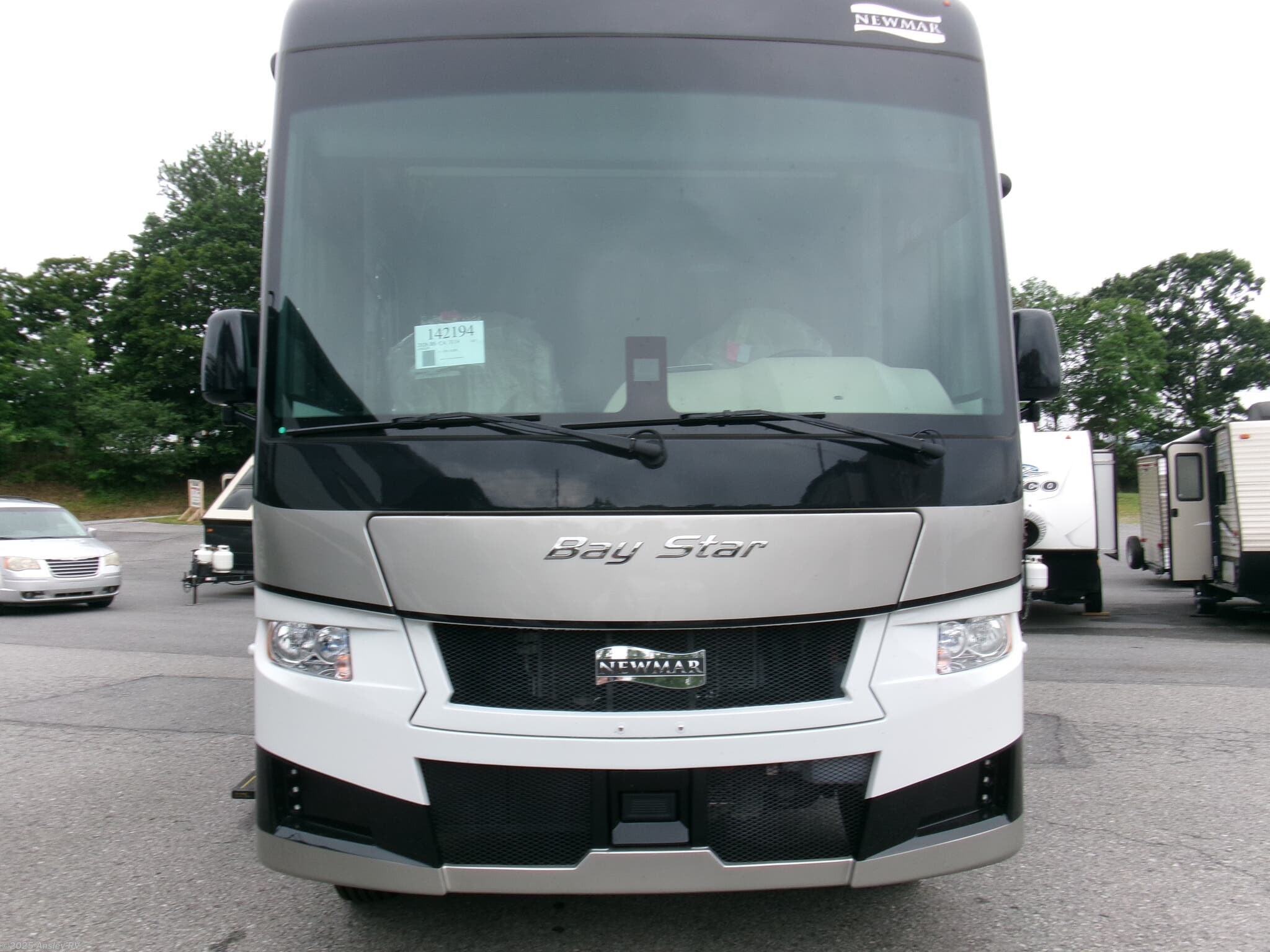 Contact us now about this 2026 Newmar Bay Star 3114! 2026 Bay Star 3114 by Newmar from Ansley RV in Duncansville, Pennsylvania