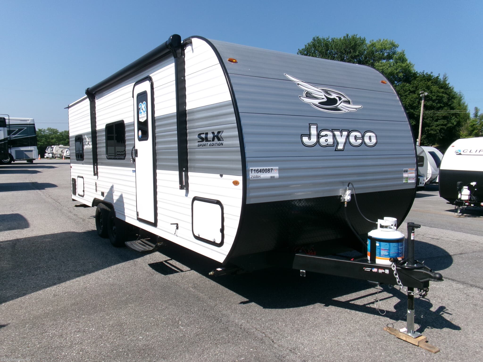 Email now about this 2026 Jayco Jay Flight SLX 250BH SPORT EDITION! New 2026 Jayco Jay Flight SLX 250BH SPORT EDITION available in Duncansville, Pennsylvania