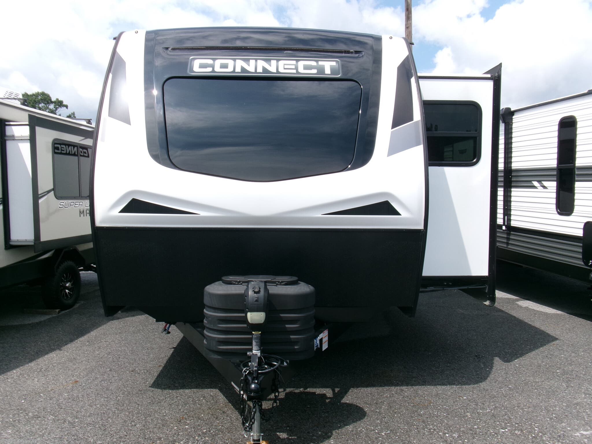 Used 2023 K-Z Connect C272FK available in Duncansville, Pennsylvania