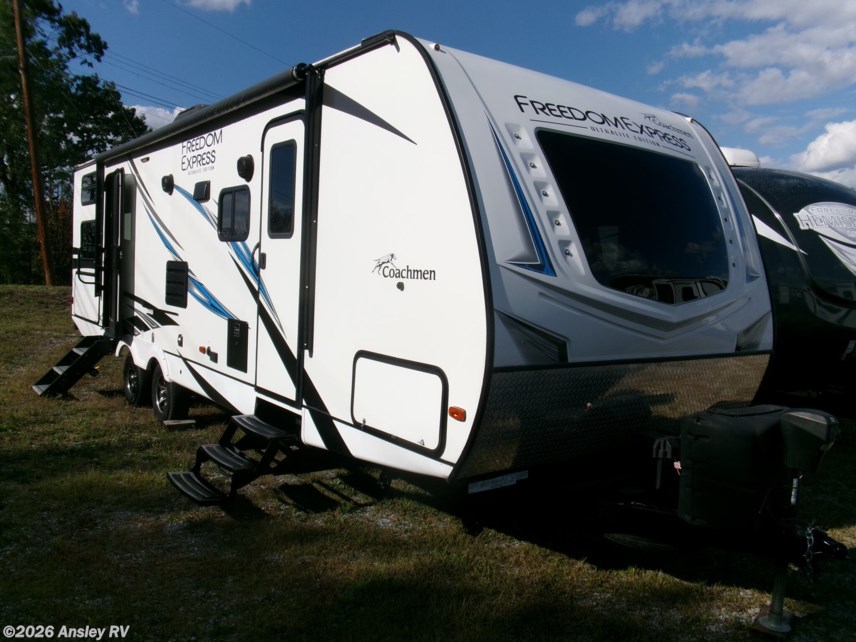 Used 2021 Coachmen Freedom Express Ultra Lite 287BHDS available in Duncansville, Pennsylvania
