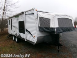 2012 Forest River Wildwood X-Lite 22EXL - Used Expandable Trailer for sale by Ansley RV in Duncansville, Pennsylvania