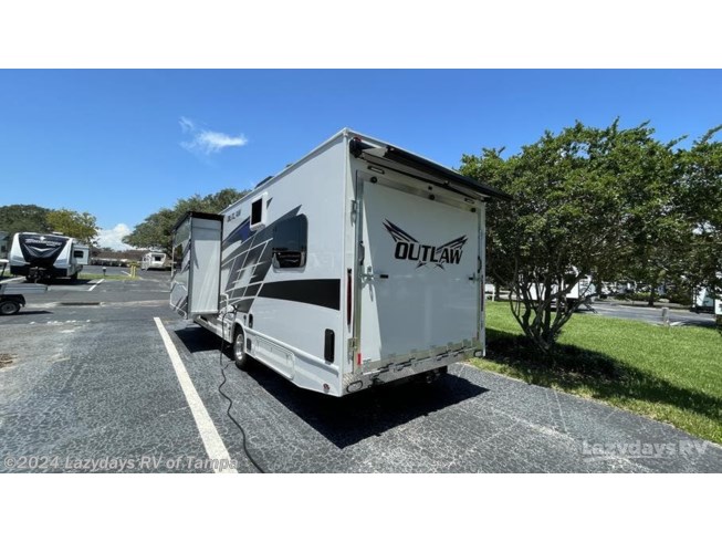 24 Outlaw 29J by Thor Motor Coach from Lazydays RV of Tampa in Seffner, Florida