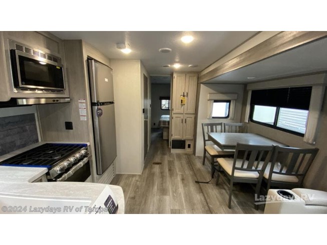 24 Catalina Legacy Edition 343BHTS by Coachmen from Lazydays RV of Tampa in Seffner, Florida
