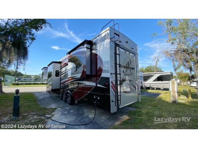 24 RiverStone 42FSKG by Forest River from Lazydays RV of Tampa in Seffner, Florida