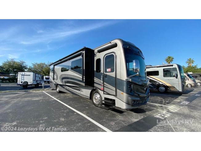 Used 24 Fleetwood Discovery 38W available in Seffner, Florida
