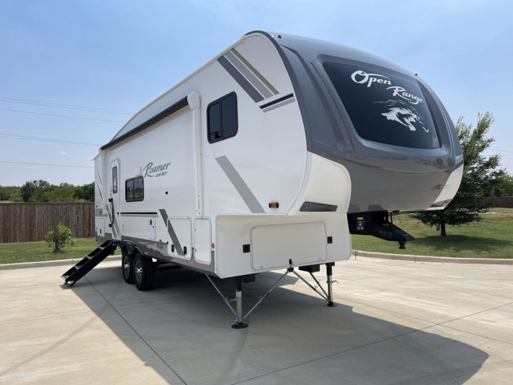 Email now about this 2026 Highland Ridge Open Range Roamer LIGHT 274BHS! New 2026 Highland Ridge Open Range Roamer LIGHT 274BHS available in Sanger, Texas