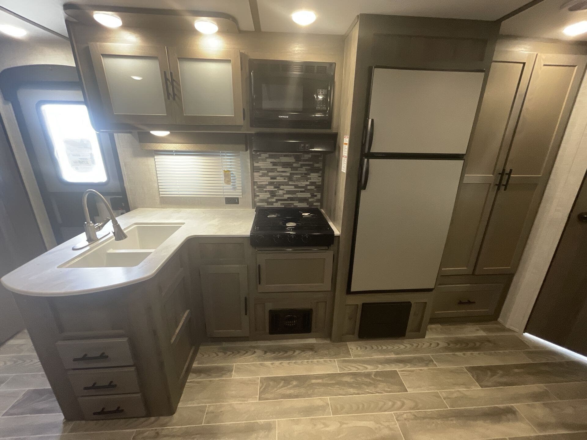 Used 2022 Gulf Stream Kingsport 268BH available in Sanger, Texas