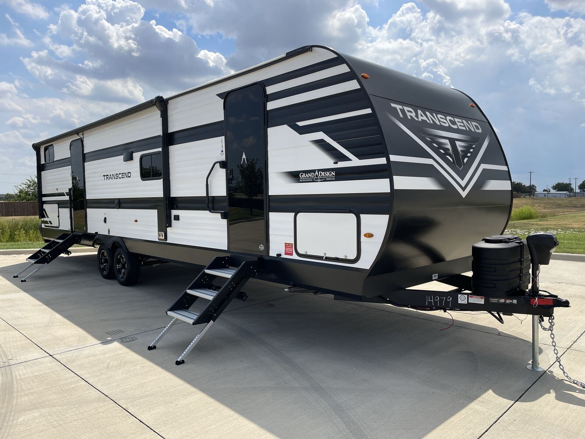 Email now about this 2026 Grand Design Transcend 305BHT! New 2026 Grand Design Transcend 305BHT available in Sanger, Texas