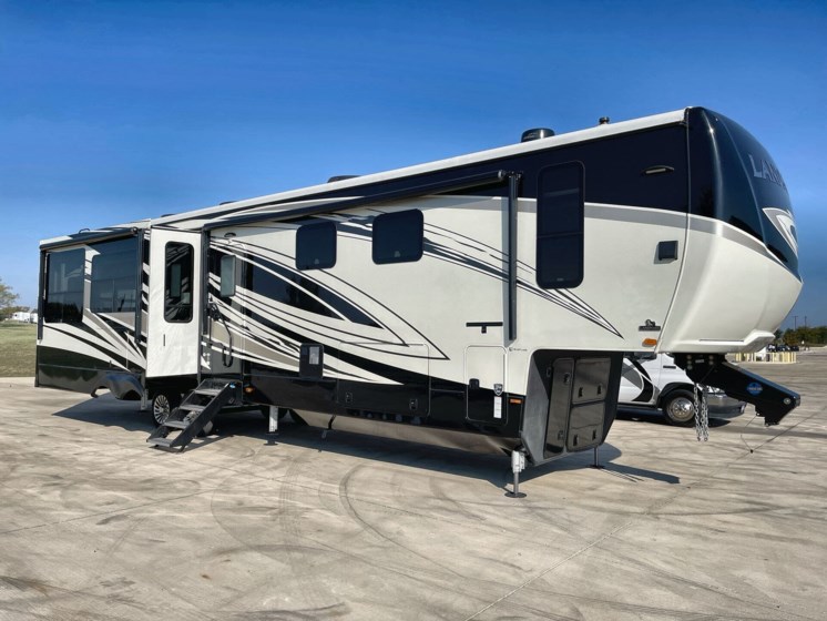 Email now about this 2022 Heartland Landmark NEWPORT! Used 2022 Heartland Landmark NEWPORT available in Sanger, Texas