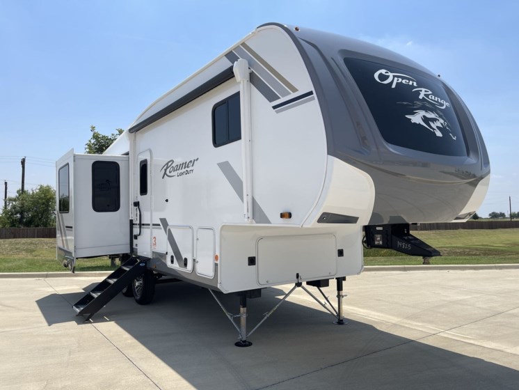 Email now about this 2026 Highland Ridge Open Range Roamer LIGHT 244RLS! New 2026 Highland Ridge Open Range Roamer LIGHT 244RLS available in Sanger, Texas