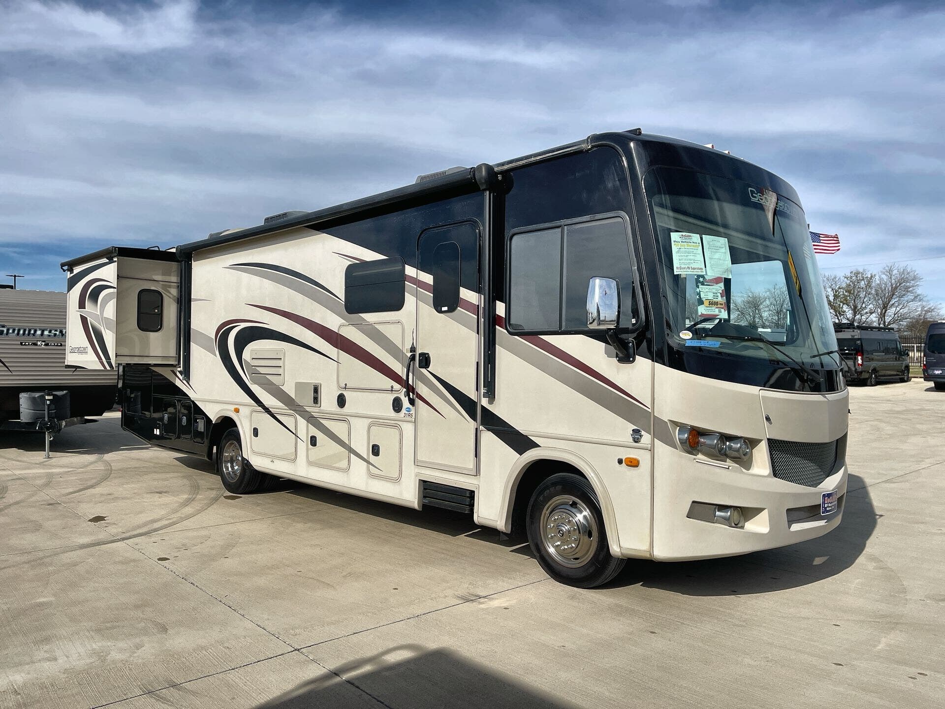 Email now about this 2017 Forest River Georgetown 31R! Used 2017 Forest River Georgetown 31R available in Sanger, Texas