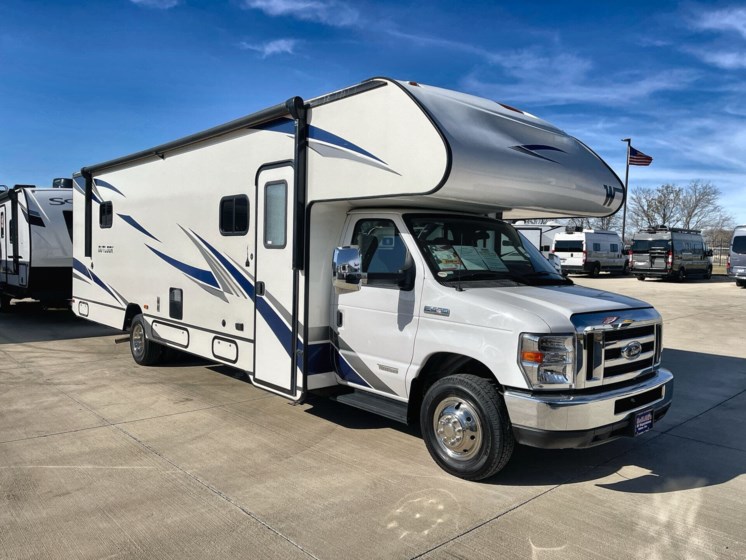 Email now about this 2020 Winnebago Outlook 31N! Used 2020 Winnebago Outlook 31N available in Sanger, Texas