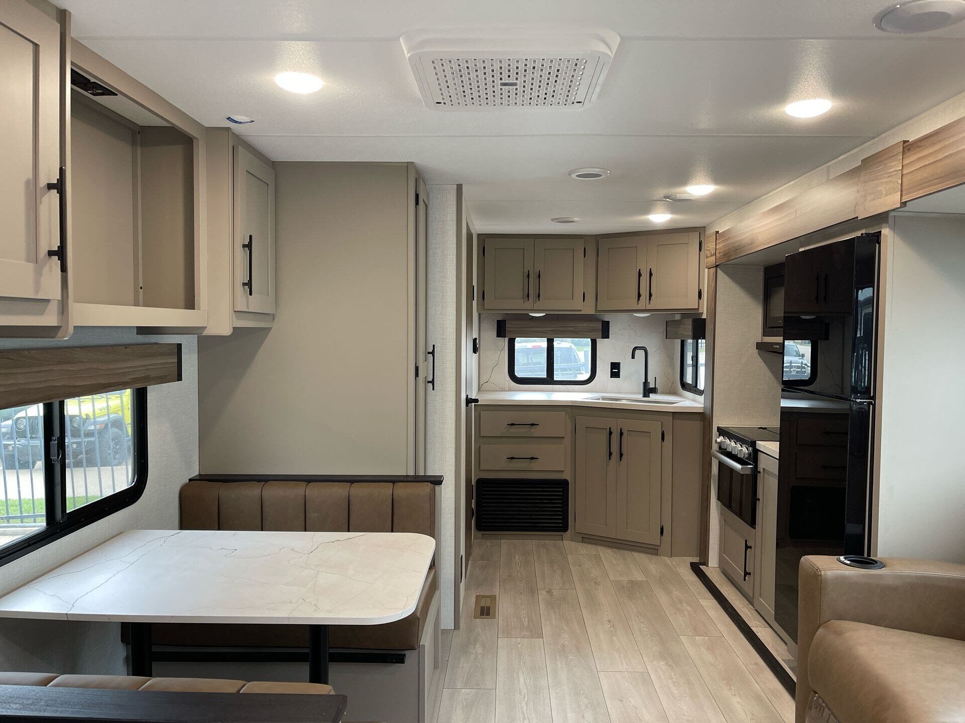 New 2025 K-Z Connect SE 211MK available in Fort Worth, Texas