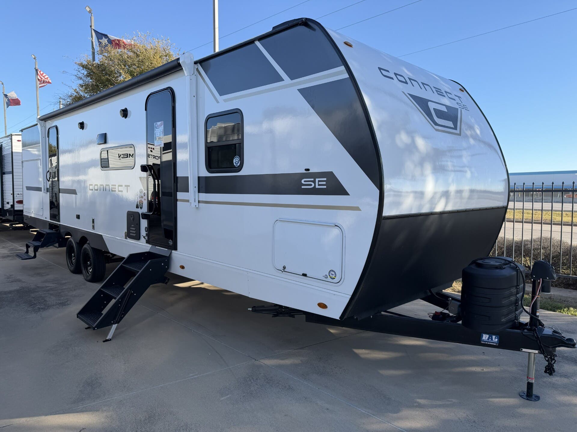 Email now about this 2026 K-Z Connect SE 312BHK! New 2026 K-Z Connect SE 312BHK available in Fort Worth, Texas