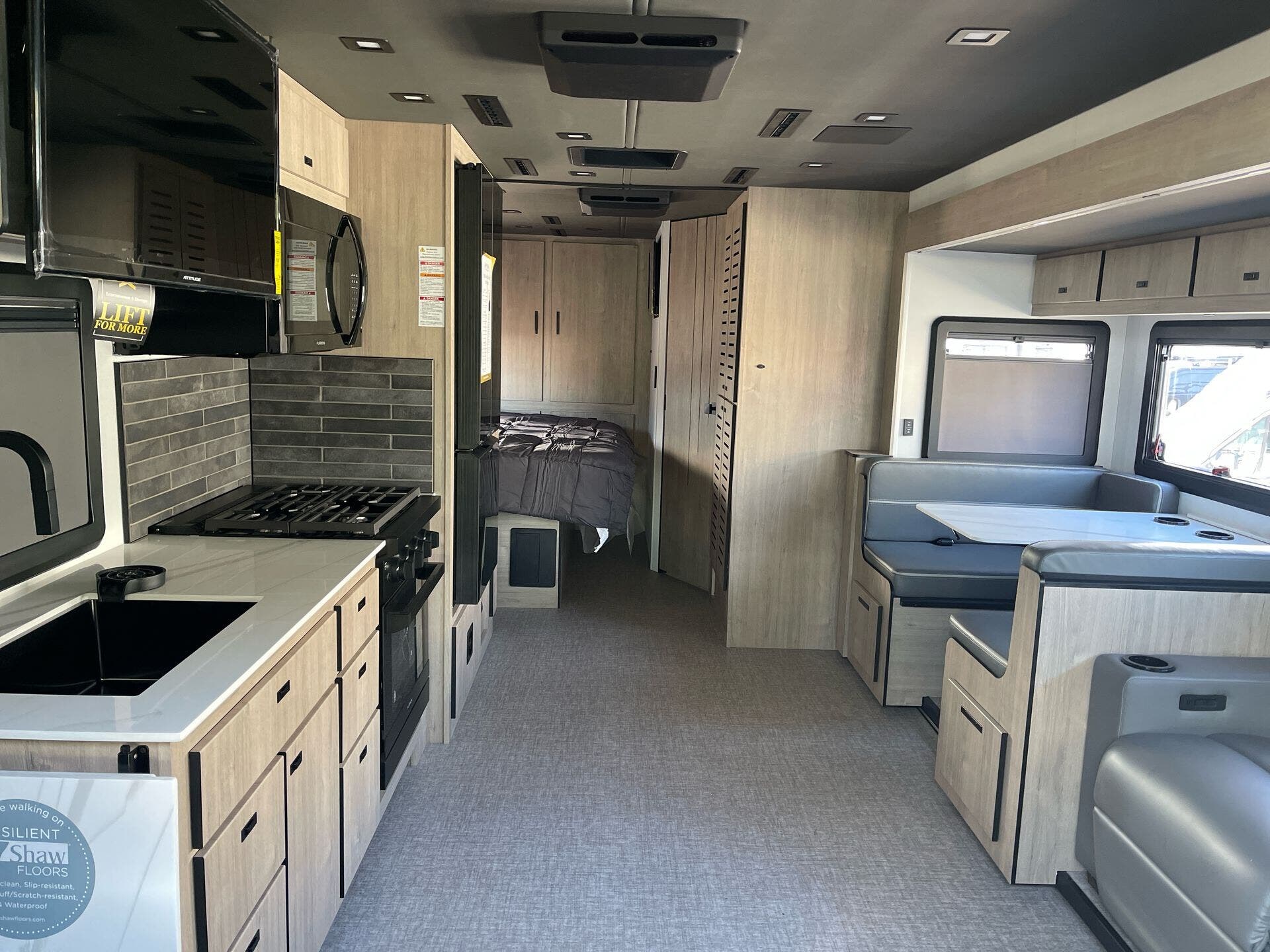 New 2026 Grand Design Lineage 31ZW available in Fort Worth, Texas