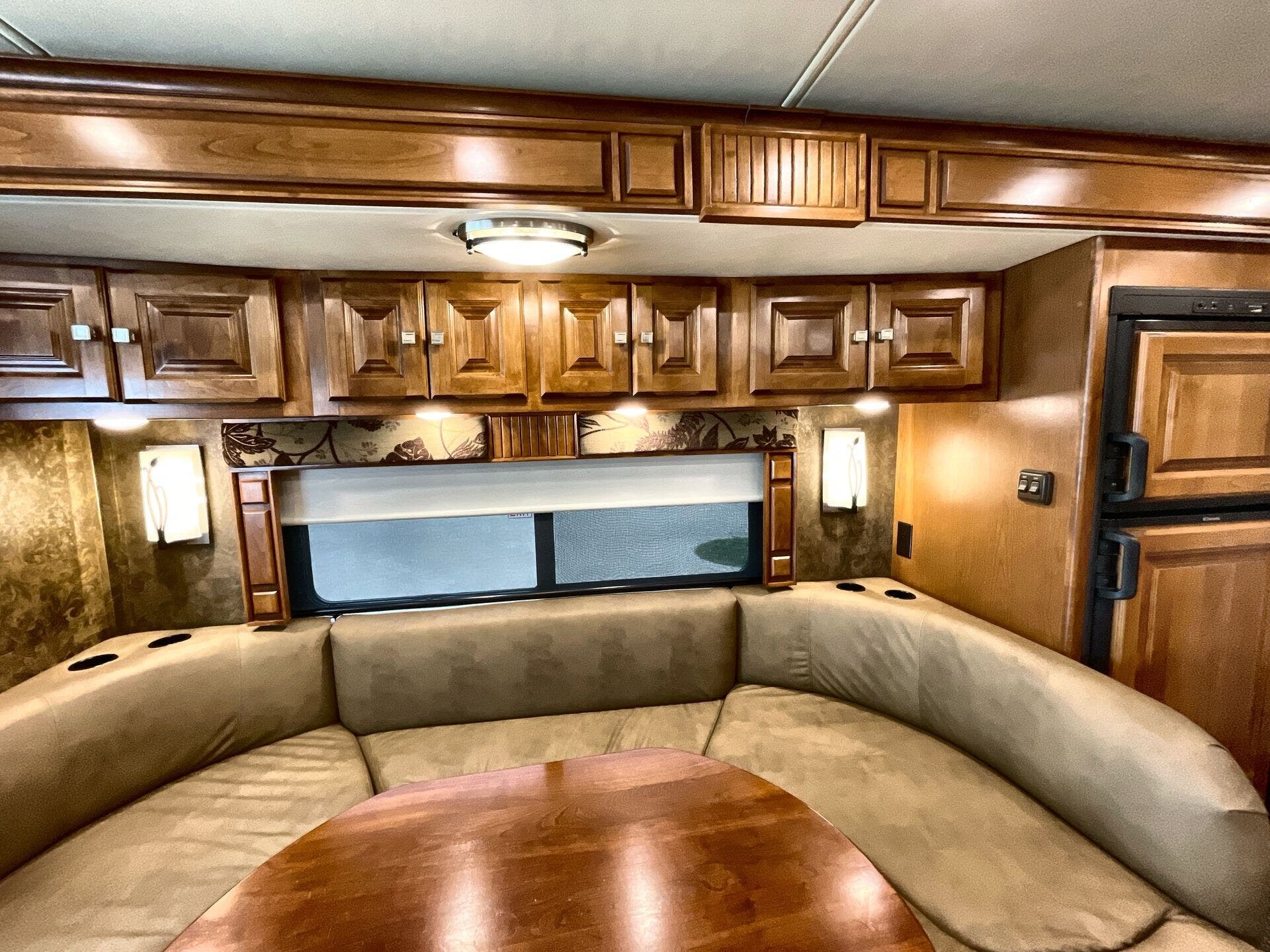 Contact us now about this 2014 Tiffin Allegro Breeze 32RB! 2014 Allegro Breeze 32RB by Tiffin from McClain's RV Fort Worth in Fort Worth, Texas