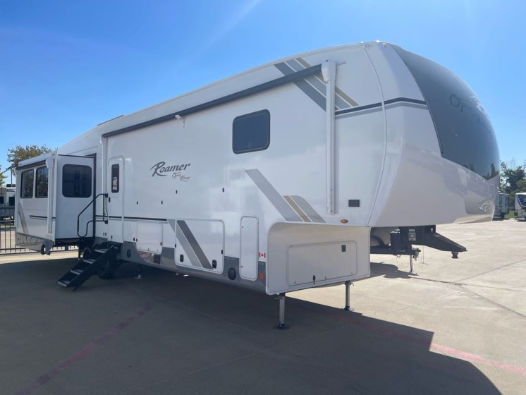 Email now about this 2026 Highland Ridge Open Range Roamer 35MRQS! New 2026 Highland Ridge Open Range Roamer 35MRQS available in Fort Worth, Texas