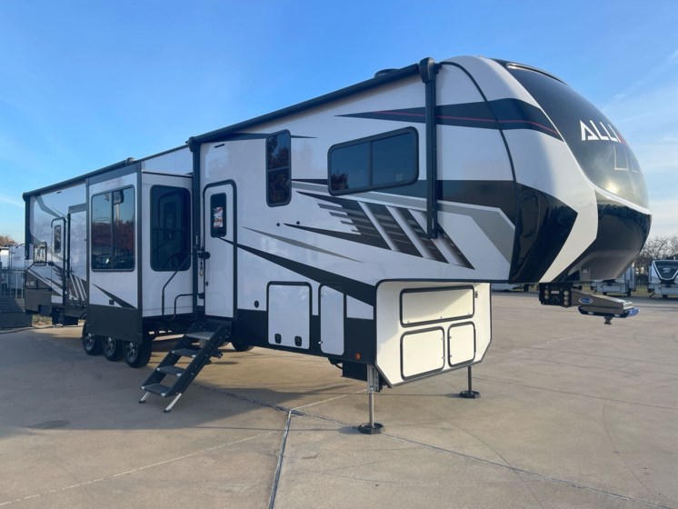 Email now about this 2022 Alliance RV Valor 42V13! Used 2022 Alliance RV Valor 42V13 available in Fort Worth, Texas