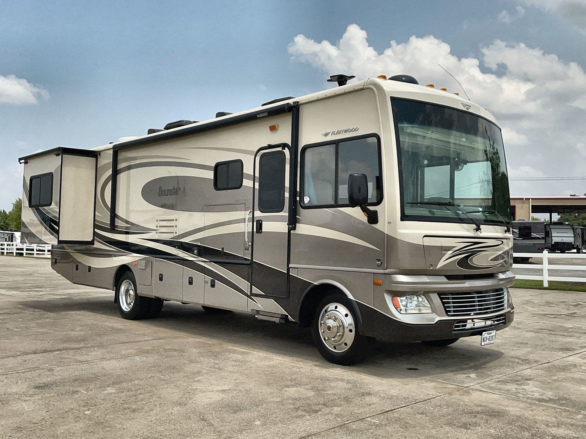 Fleetwood Bounder C Rv For Sale In Corinth Tx C