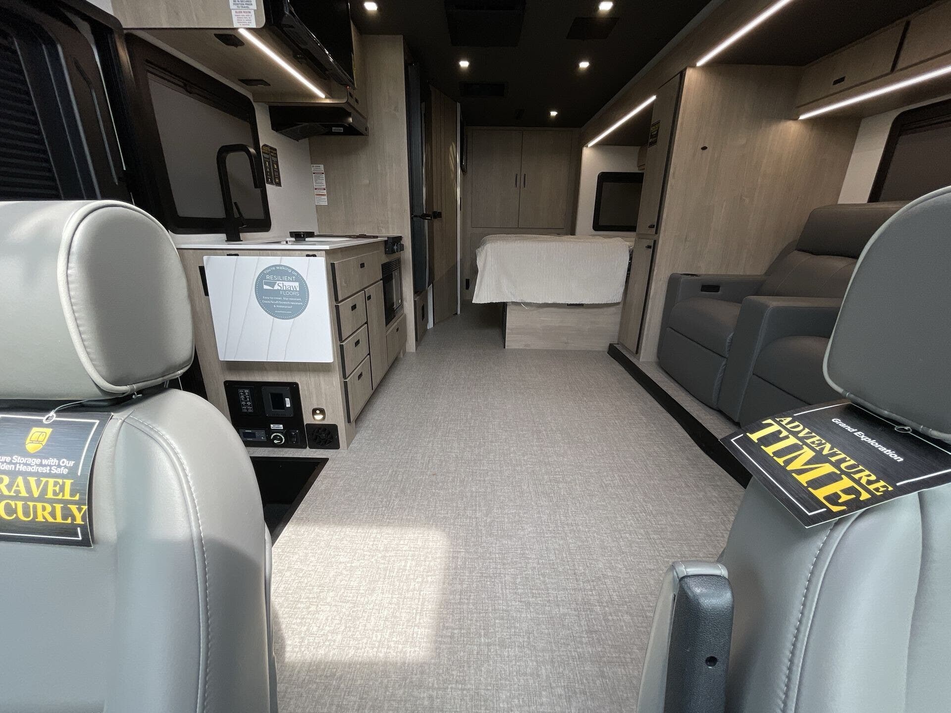 New 2025 Grand Design Lineage 25FW available in Kerrville, Texas