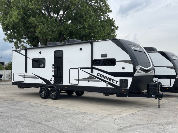 Email now about this 2025 K-Z Connect 282FKK! New 2025 K-Z Connect 282FKK available in Corinth, Texas