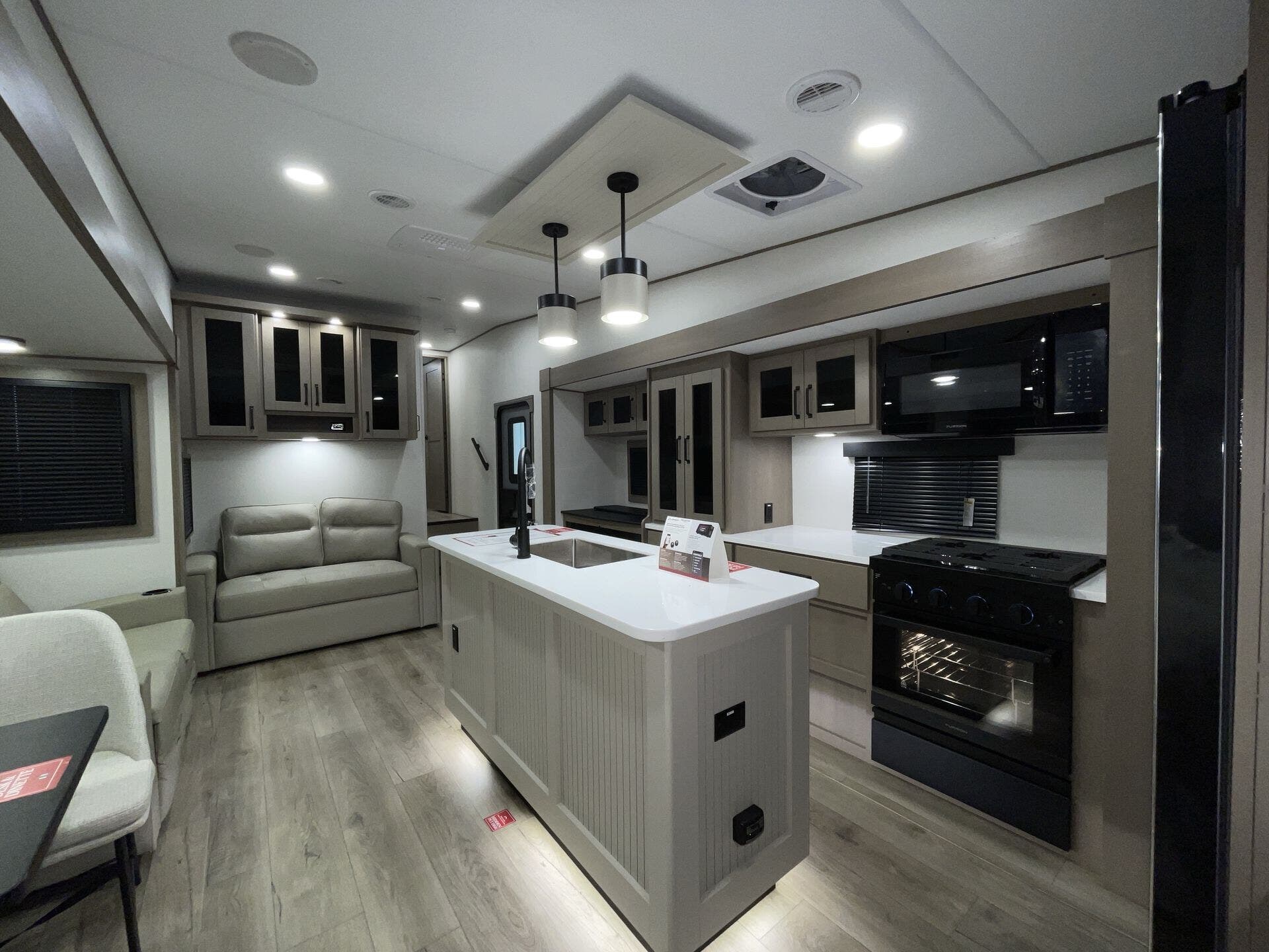 New 2026 Grand Design Reflection 320MKS available in Corinth, Texas