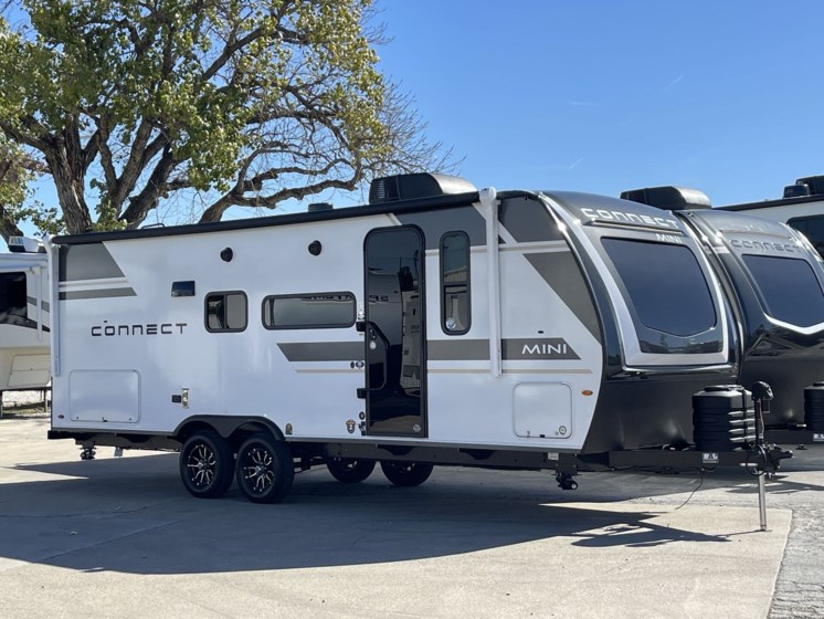 Email now about this 2026 K-Z Connect Mini 231BH! New 2026 K-Z Connect Mini 231BH available in Corinth, Texas