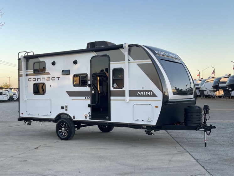 Email now about this 2026 K-Z Connect Mini 191BHK! New 2026 K-Z Connect Mini 191BHK available in Corinth, Texas