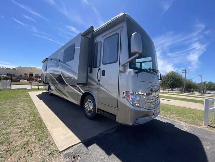 Used 2019 Newmar Ventana 3717 available in Oklahoma City, Oklahoma