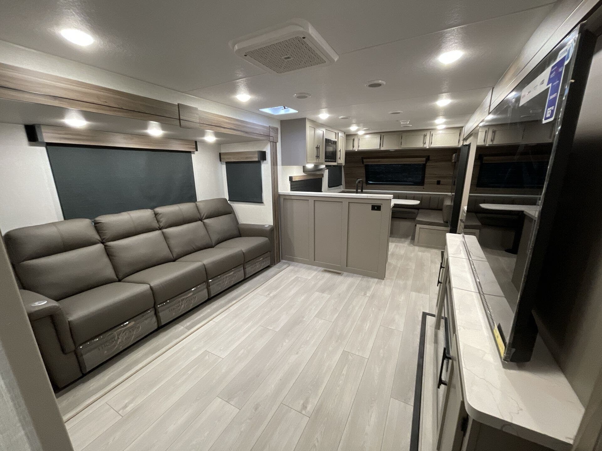 New 2025 K-Z Connect 323MKK available in Oklahoma City, Oklahoma