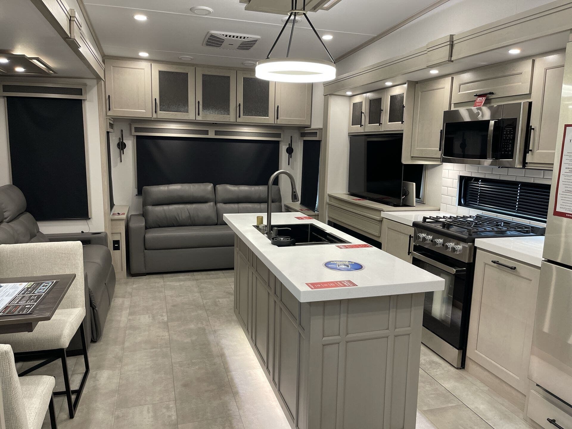 New 2025 Grand Design Solitude 370DV available in Oklahoma City, Oklahoma