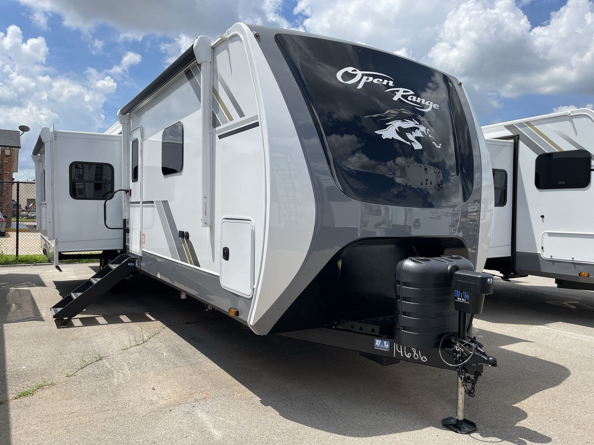 Email now about this 2026 Highland Ridge Open Range 338BHS! New 2026 Highland Ridge Open Range 338BHS available in Oklahoma City, Oklahoma