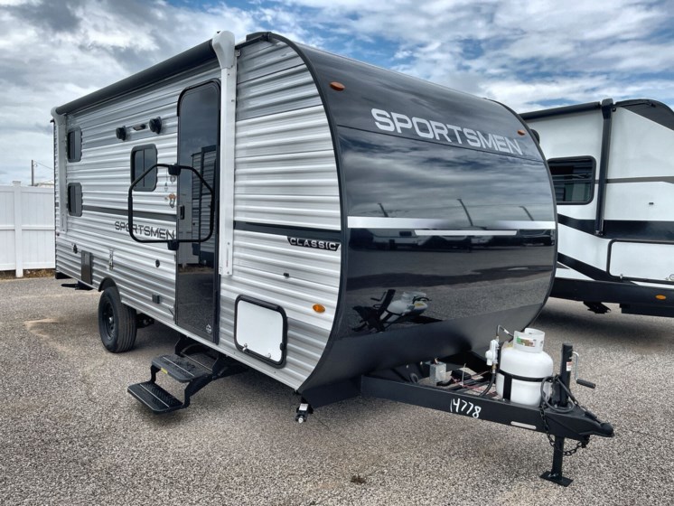 Email now about this 2026 K-Z Sportsmen Classic 171BH! New 2026 K-Z Sportsmen Classic 171BH available in Oklahoma City, Oklahoma