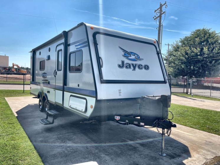 Email now about this 2018 Jayco JAYFEATHER X23B! Used 2018 Jayco JAYFEATHER X23B available in Oklahoma City, Oklahoma