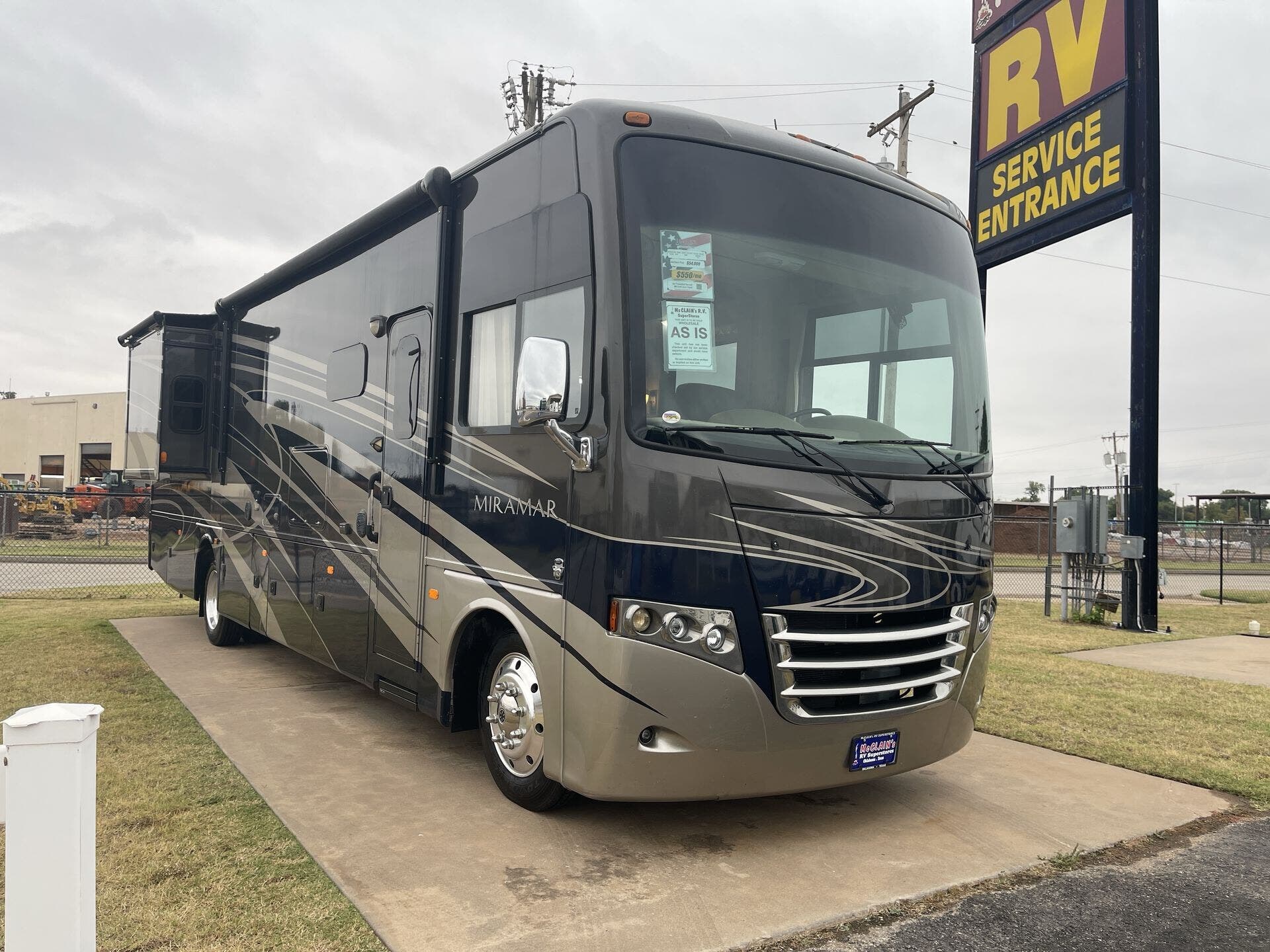 Email now about this 2015 Thor MIRAMAR 34.1! Used 2015 Thor MIRAMAR 34.1 available in Oklahoma City, Oklahoma