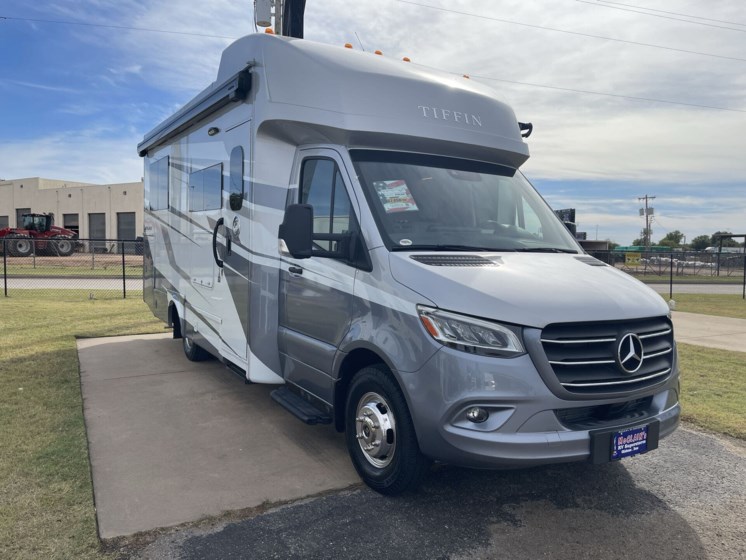Email now about this 2026 Tiffin Wayfarer 25XLW! New 2026 Tiffin Wayfarer 25XLW available in Oklahoma City, Oklahoma